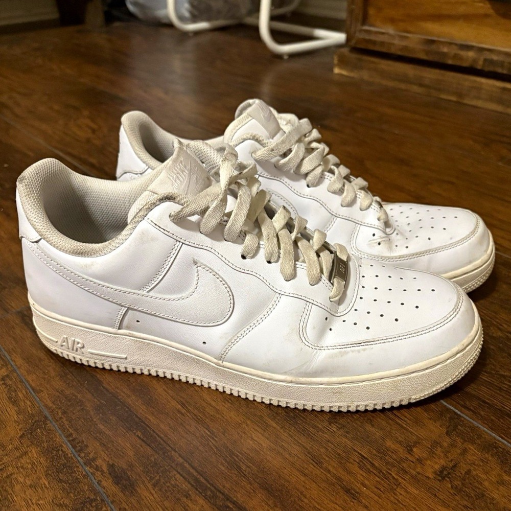 Nike Air Force 1 07 Low Triple White Mens Sneakers CW2288-111 Size 11.5